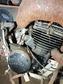 motore yz It 495 del 77 completo di carburatore bo