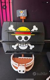 Espositore one piece kinder joy