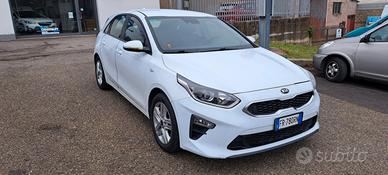 Kia Ceed 1.4 MPi GPL 5p. Business Class