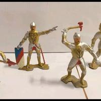 Lotto 6 Soldatini Cane' Scala 1/32 Medievali  