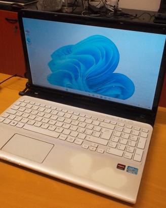 NOTEBOOK SONY VAIO  CORE I3+8GB+750GB+WINDOWS 11