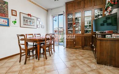 TRE LOCALI ULTIMO PIANO CON CUCINA ABITABILE!