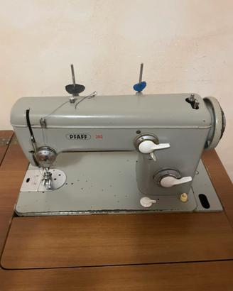 Macchina da cucire Pfaff 260 con mobiletto