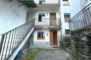 CASA SEMINDIPENDENTE A COLORINA