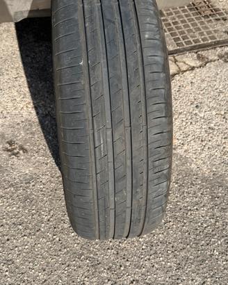 Good Year efficient grip performance per T Cross