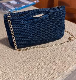 Borsa artigianale all’uncinetto blu navy