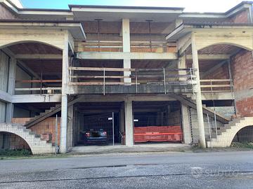 VENDITA RUSTICO BIFAMILIARE sonnino (LT )