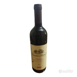 Bottiglia di vino rosso Refosco 1995 collezione 