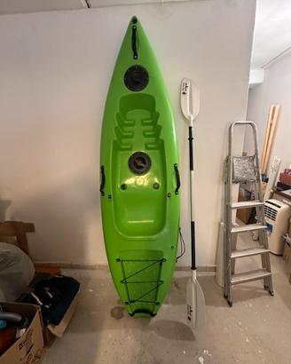 Canoa singola "sit on top" monoposto