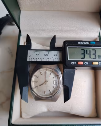 orologio vetta automatico per ricambi o sistemare