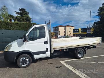 Iveco daily 3.0diesel Cassone fisso Gancio