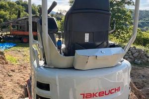 Takeuchi TB217R 2023