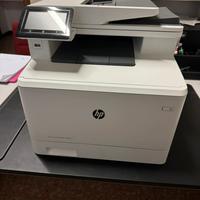 Stampante hp color laser pro