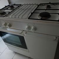 Cucina 4 fuochi con forno