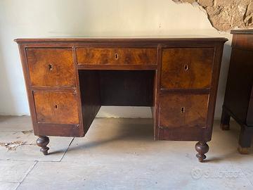 Scrivania d’epoca