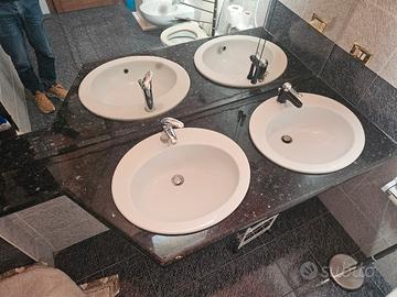 Piano  bagno in granito nero  con lavandino 