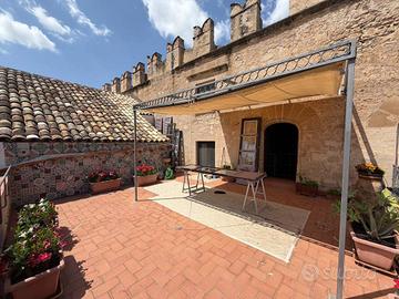 Appartamento a Palermo, 7 locali