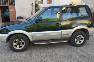 Nissan Terrano 2.7