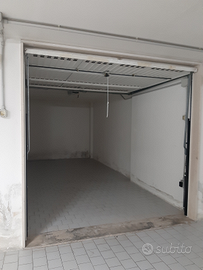 Box auto Roseto degli Abruzzi (centro)