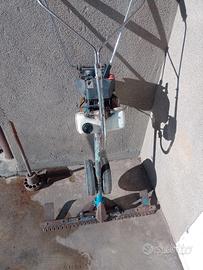 Motofalciatrice 2 tempi da sistemare 