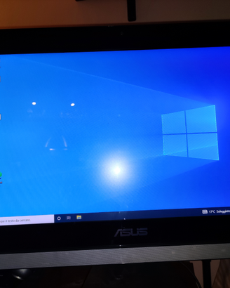 PC Asus All in One Intel I5 SSD Touchscreen 24"