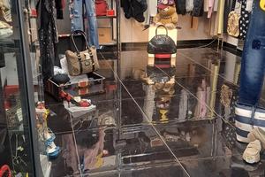 Attività di abbigliamento e accessori donna