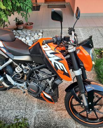 KTM Duke 125
