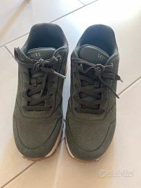 Scarpe Skechers verdi comode per camminata
