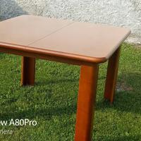 Tavolo in legno