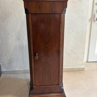 Mobiletto in legno massello