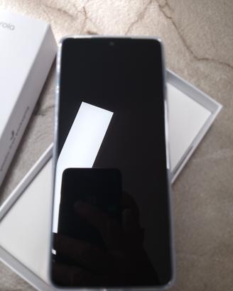 tel. Motorola GO6