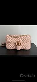 Borsa GG Marmont Flap in Pelle