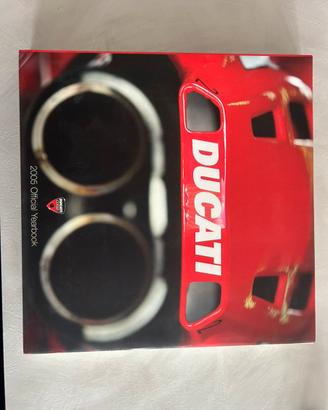 Libro fotografico Ducati 2005