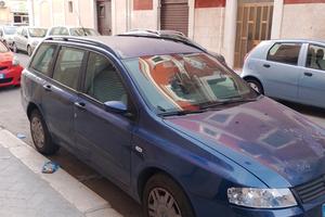 auto, Stilo, blù anno 2004  con 300000kmmacc
