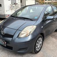 Toyota Yaris 1.0 5 porte Now 12 MESI DI GARANZIA