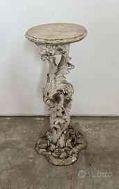 Colonna antica in legno intarsiato