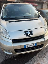 furgone 9 posti