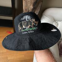 cappello safari africa