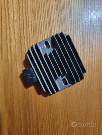 Regolatore di Tensione