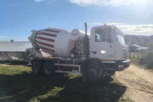 Autobetoniera 3 assi, Astra HD7