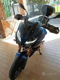 BMW xr900f