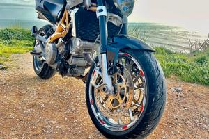 Aprilia naked