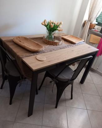 Tavolo allungabile  + sedie mondoconvenienza