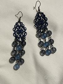 Orecchini pendenti blu