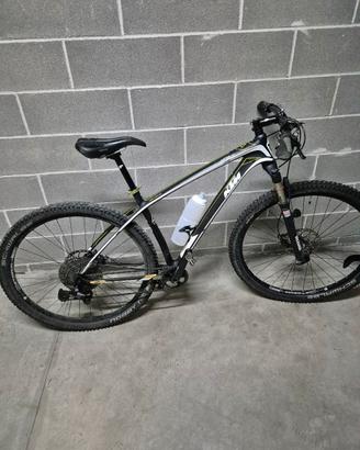 bicicletta mtb telaio carbonio taglia M