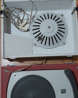 Giradischi dual p 300 av/1