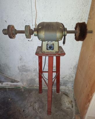 Smerigliatrice / Spazzolatrice d'epoca da officina