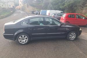 Passat  berlina  in discrete condizioni