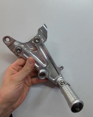 pedana rizoma ducati 