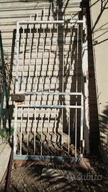 cancello in ferro pieno